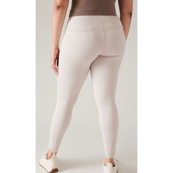 Athleta Delancey Skyline Tight in Cream Braiden Texture - Picture 3 of 15